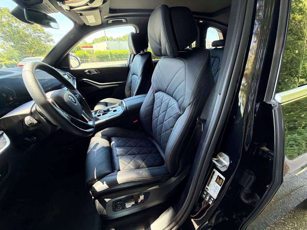Thumbnail: 2026 BMW X5 - 12