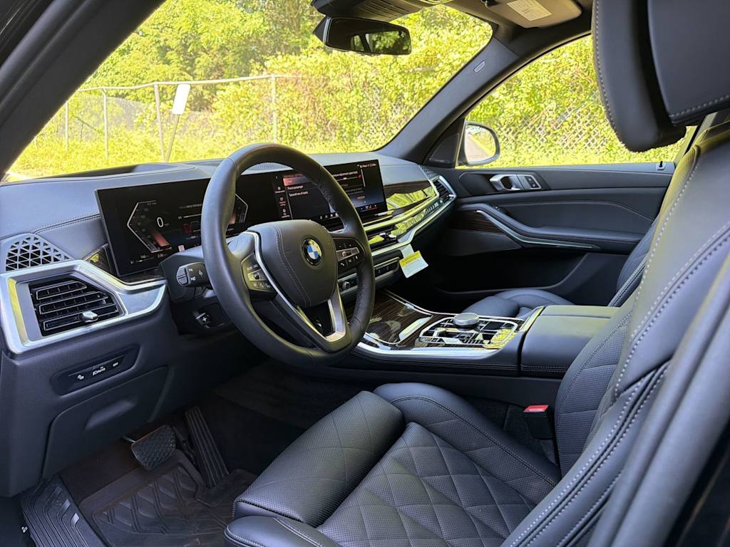 Thumbnail: 2026 BMW X5 - 11