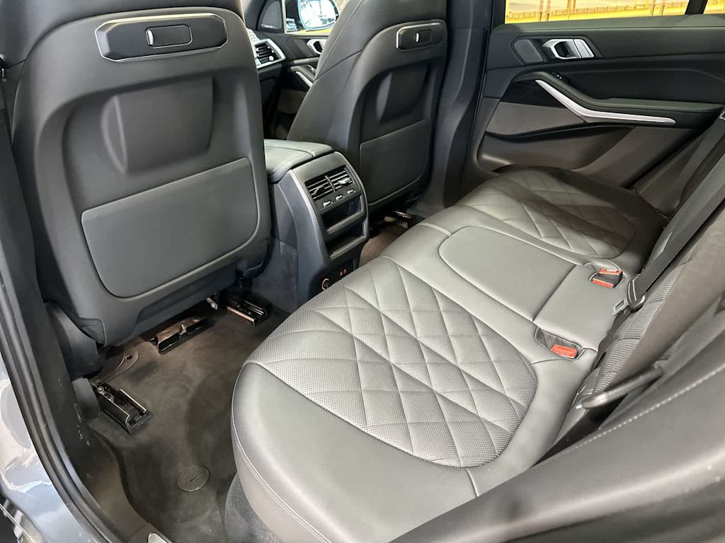 Thumbnail: 2024 BMW X5 - 13