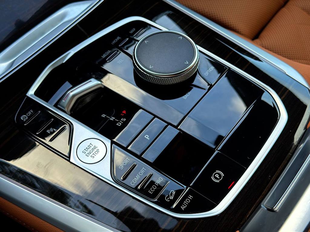Thumbnail: 2024 BMW X5 - 16