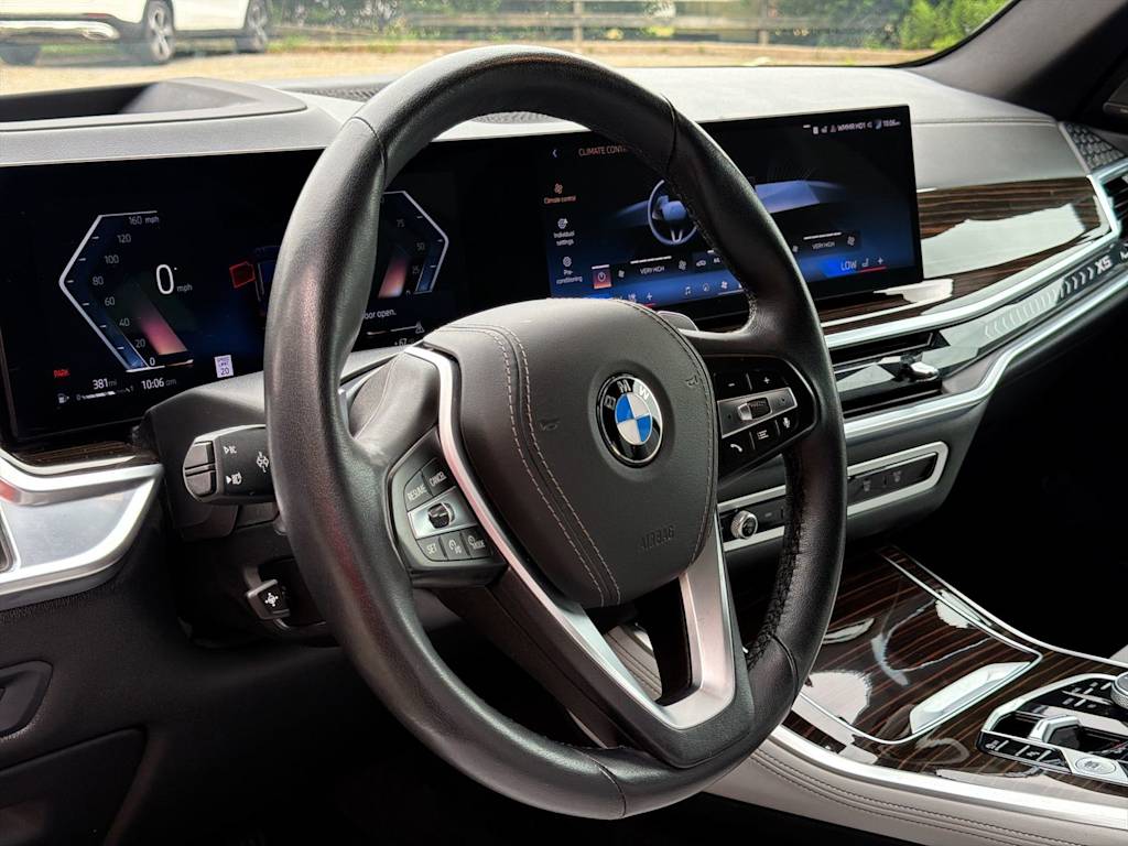 Thumbnail: 2024 BMW X5 - 10