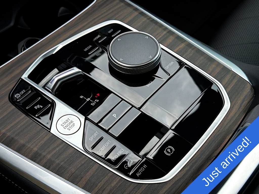 Thumbnail: 2026 BMW X5 - 16