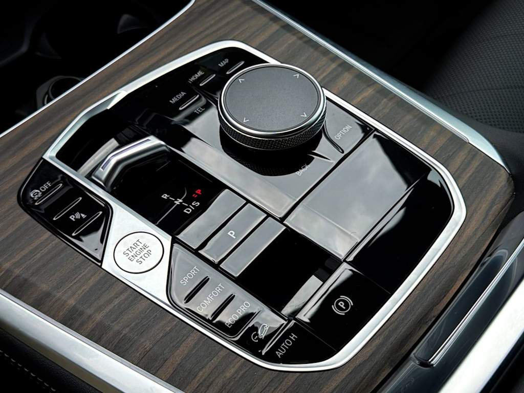 Thumbnail: 2026 BMW X5 - 16