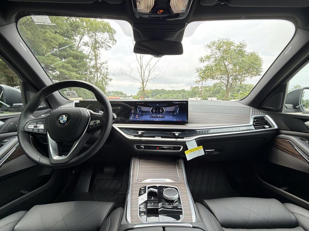 Thumbnail: 2026 BMW X5 - 10