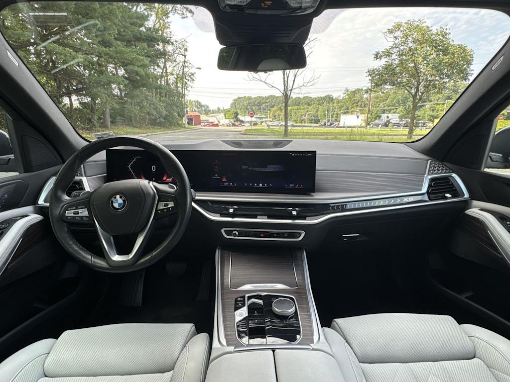 Thumbnail: 2024 BMW X5 - 10