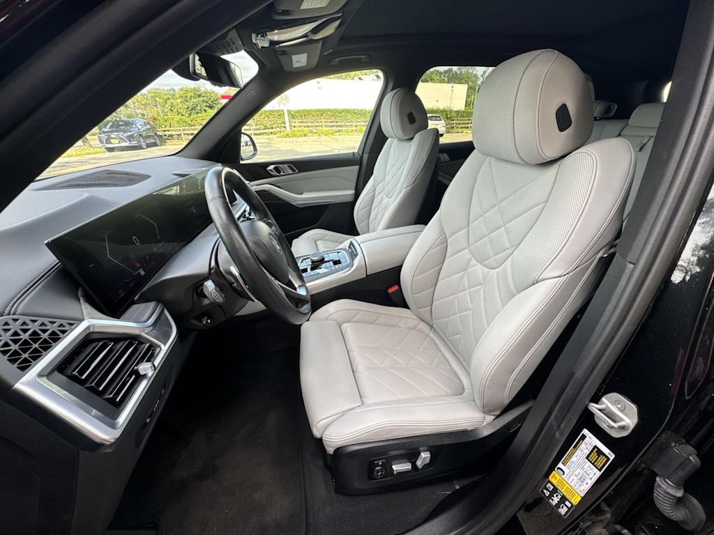 Thumbnail: 2024 BMW X5 - 11