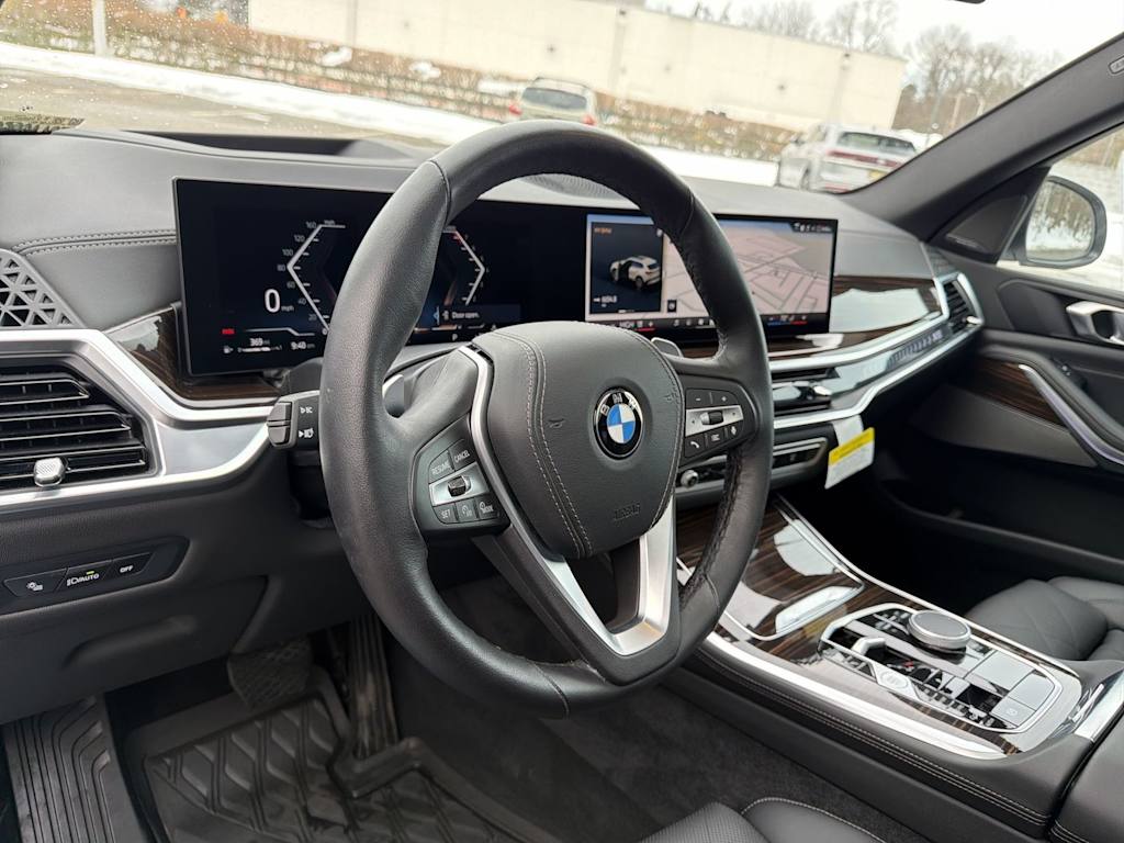 Thumbnail: 2026 BMW X5 - 10