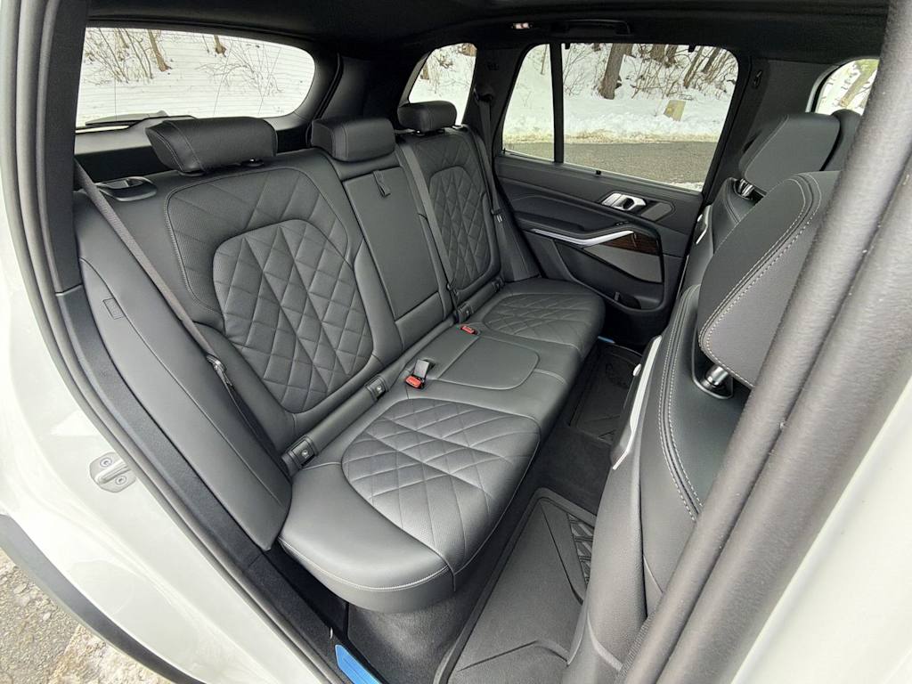 Thumbnail: 2026 BMW X5 - 27