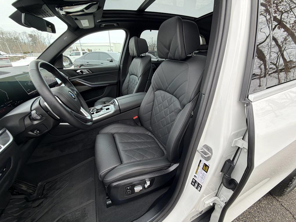 Thumbnail: 2026 BMW X5 - 7