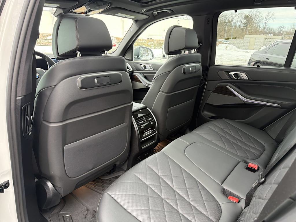 Thumbnail: 2026 BMW X5 - 9