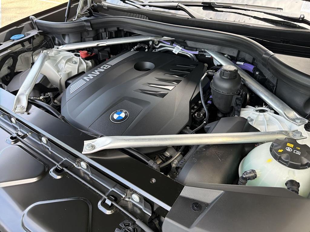 Thumbnail: 2026 BMW X5 - 9