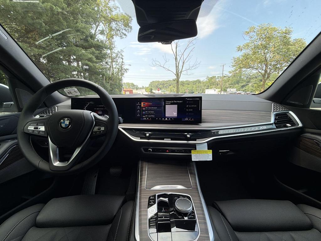 Thumbnail: 2026 BMW X5 - 2