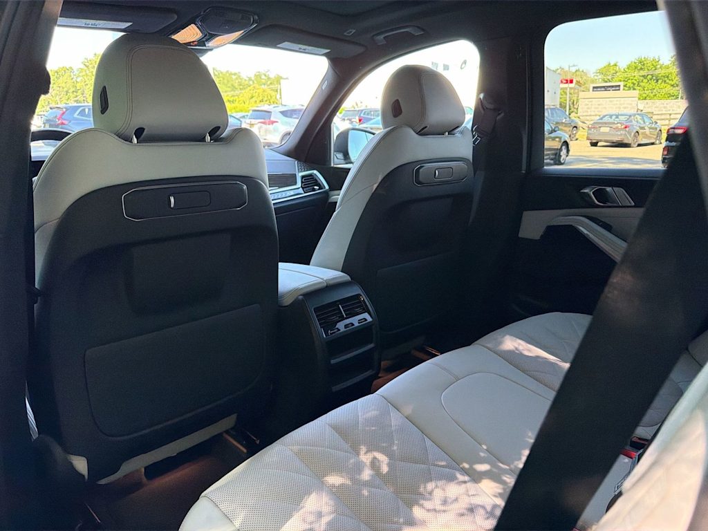 Thumbnail: 2024 BMW X5 - 13