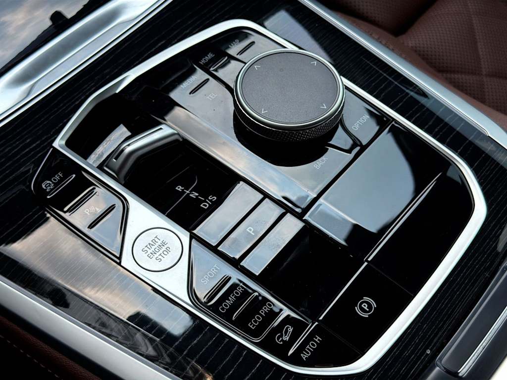 Thumbnail: 2025 BMW X5 - 29