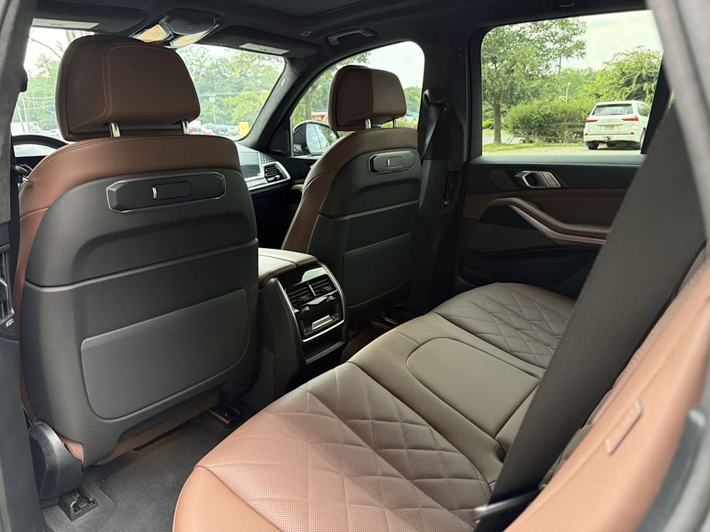 Thumbnail: 2025 BMW X5 - 13