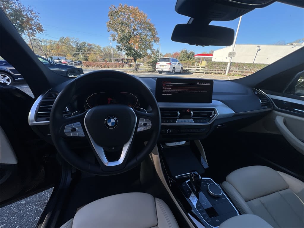 Thumbnail: 2023 BMW X4 - 10