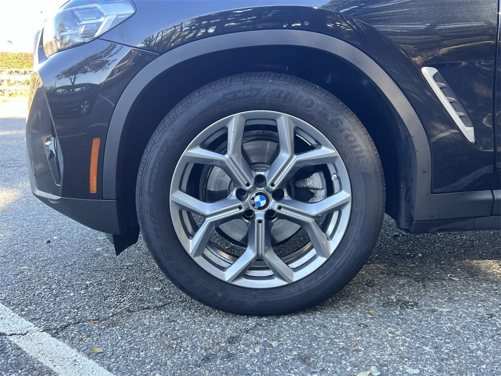 Thumbnail: 2023 BMW X4 - 8