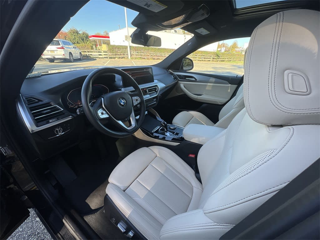 Thumbnail: 2023 BMW X4 - 2