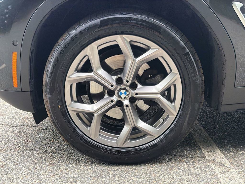Thumbnail: 2022 BMW X4 - 8
