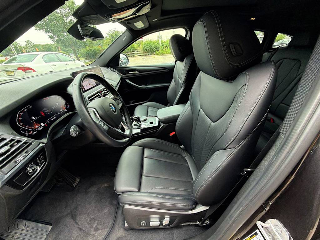 Thumbnail: 2022 BMW X4 - 11