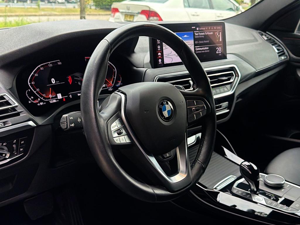 Thumbnail: 2022 BMW X4 - 14