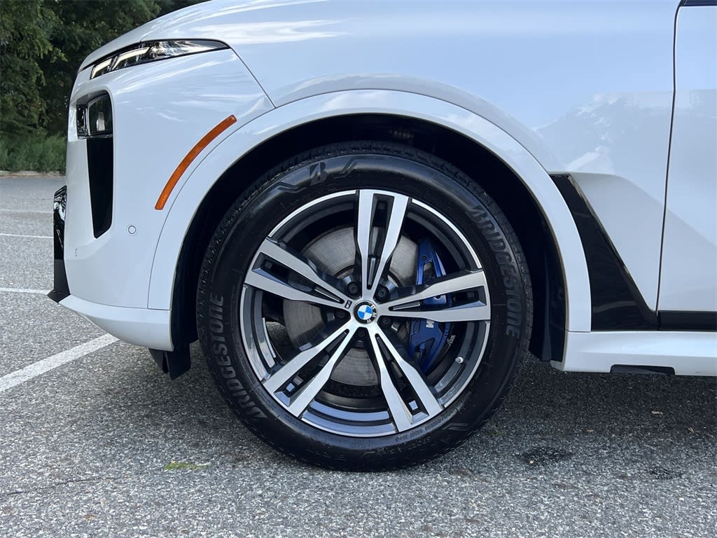 Thumbnail: 2024 BMW X7 - 8