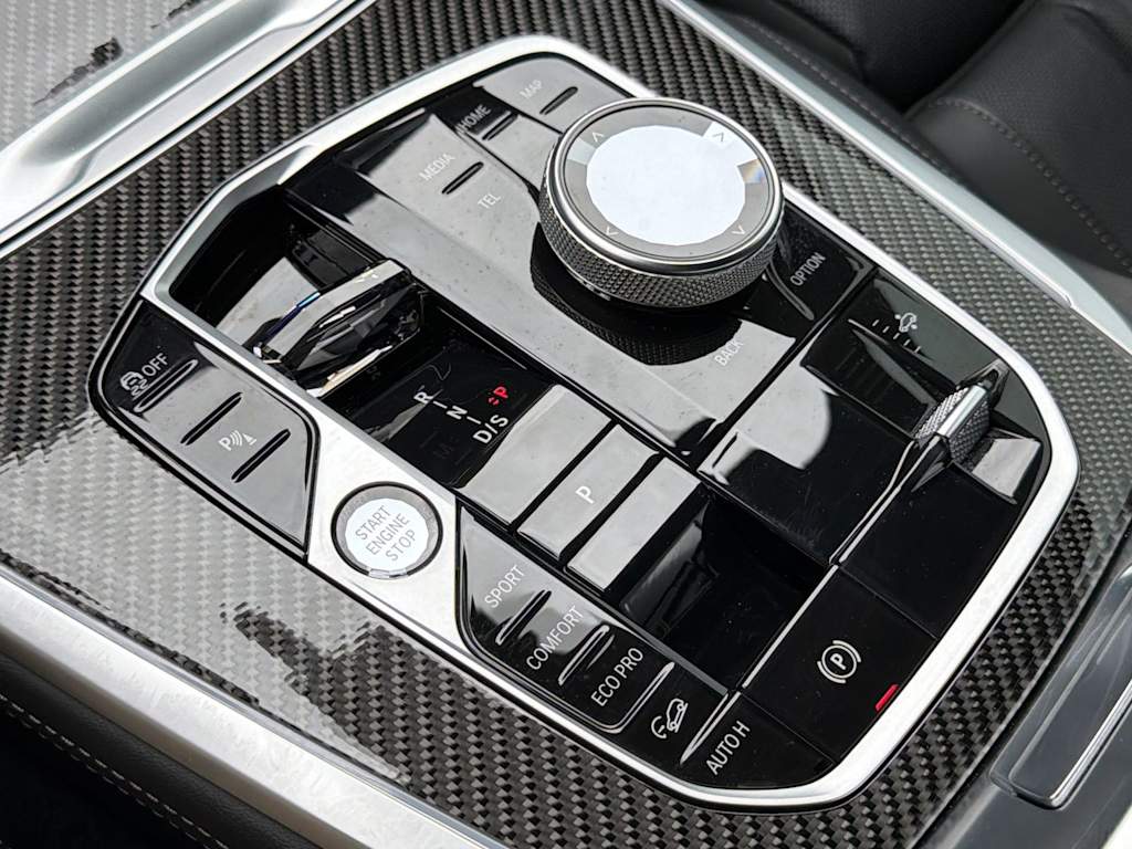 Thumbnail: 2025 BMW X7 - 29