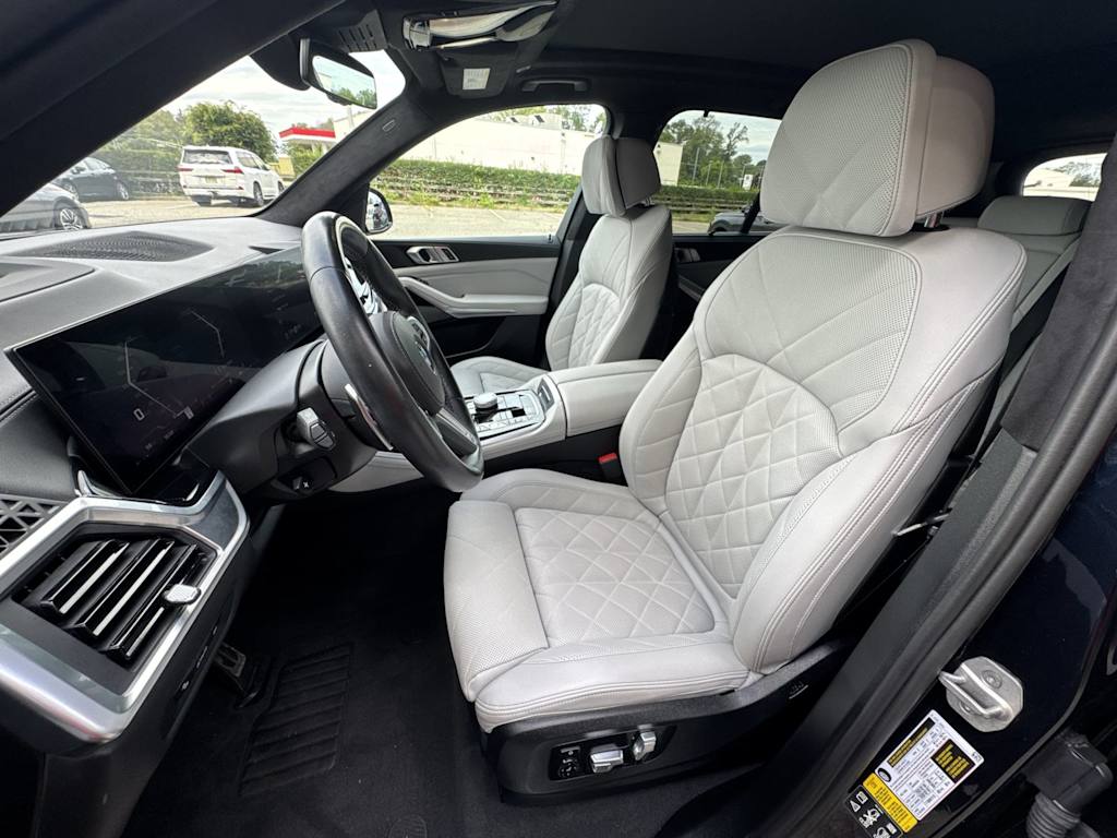 Thumbnail: 2024 BMW X5 - 11