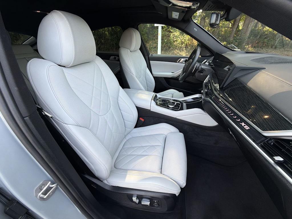 Thumbnail: 2024 BMW X6 - 12