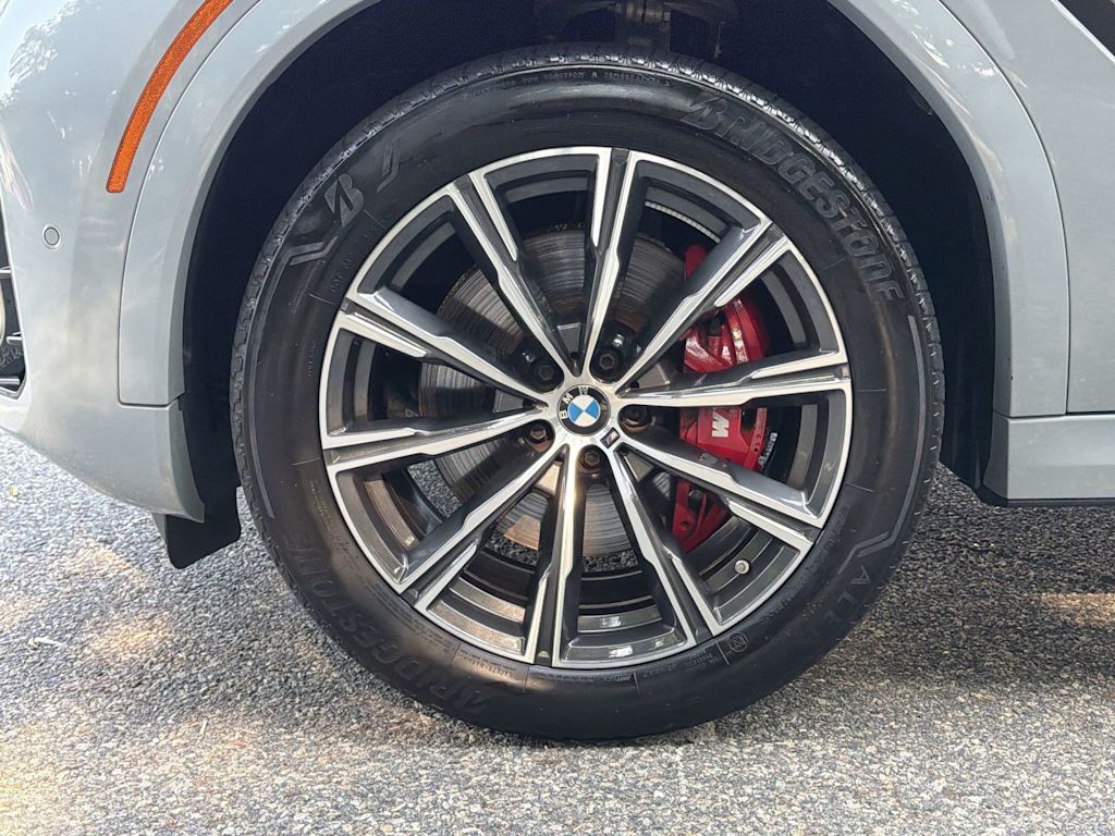 Thumbnail: 2024 BMW X6 - 8