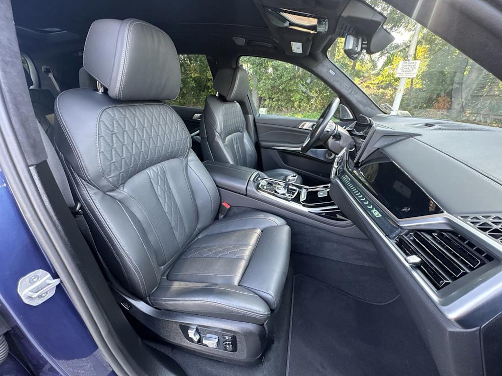 Thumbnail: 2025 BMW X7 - 7