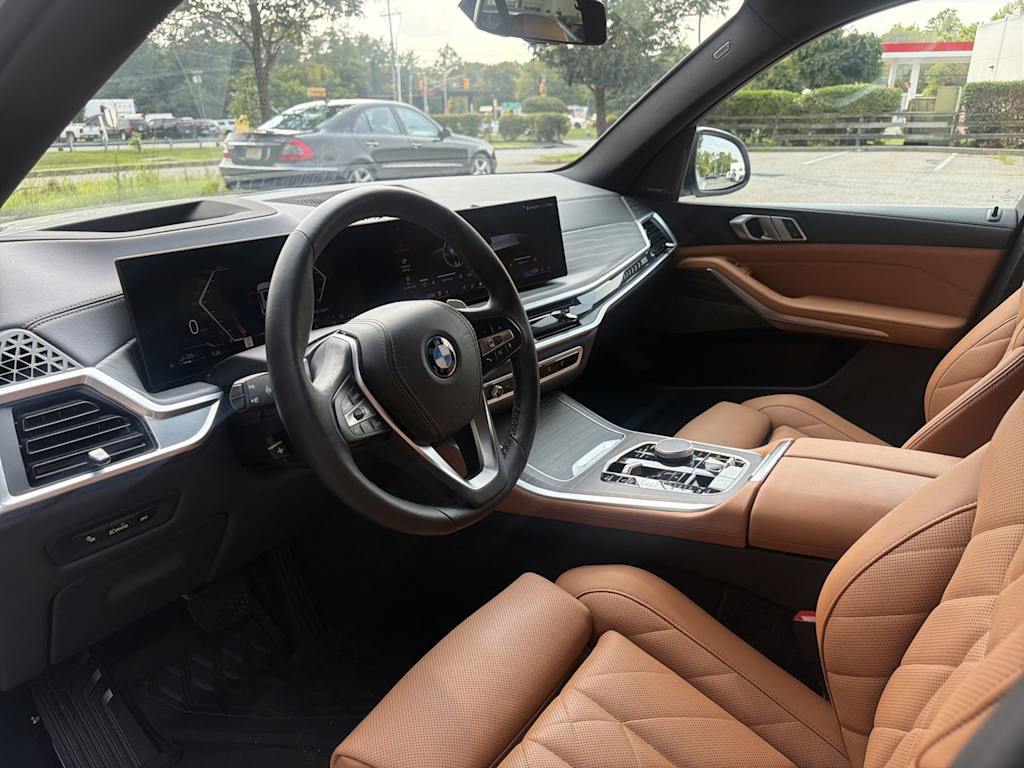 Thumbnail: 2024 BMW X5 - 2