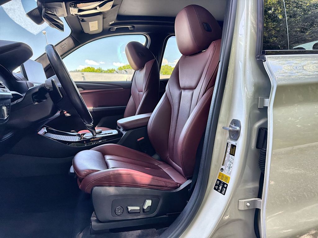 Thumbnail: 2022 BMW X3 - 11