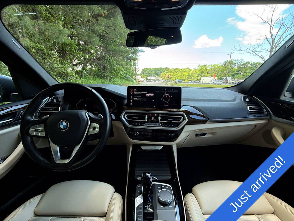 Thumbnail: 2022 BMW X3 - 10