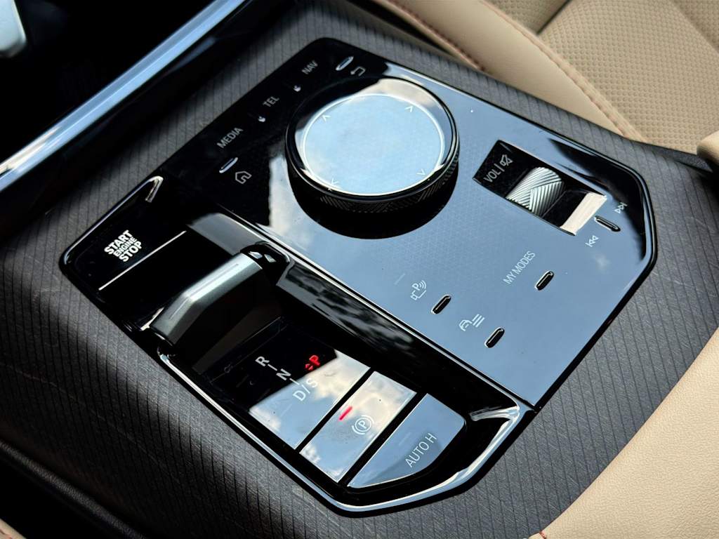Thumbnail: 2026 BMW X3 - 15