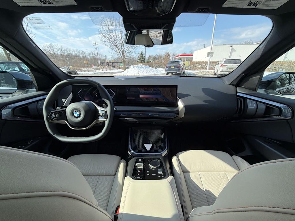 Thumbnail: 2025 BMW X3 - 10