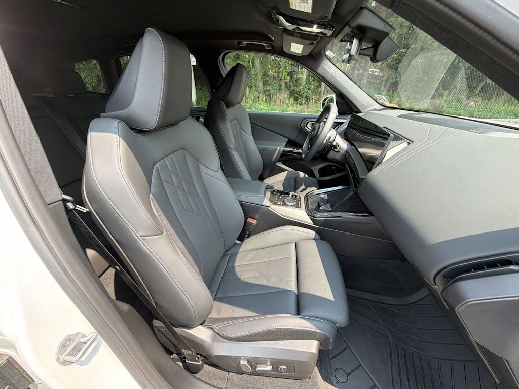 Thumbnail: 2026 BMW X3 - 12