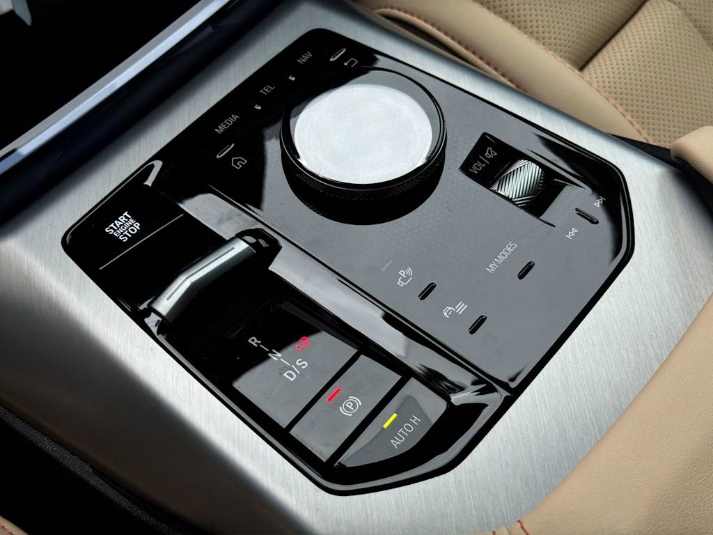 Thumbnail: 2026 BMW X3 - 16