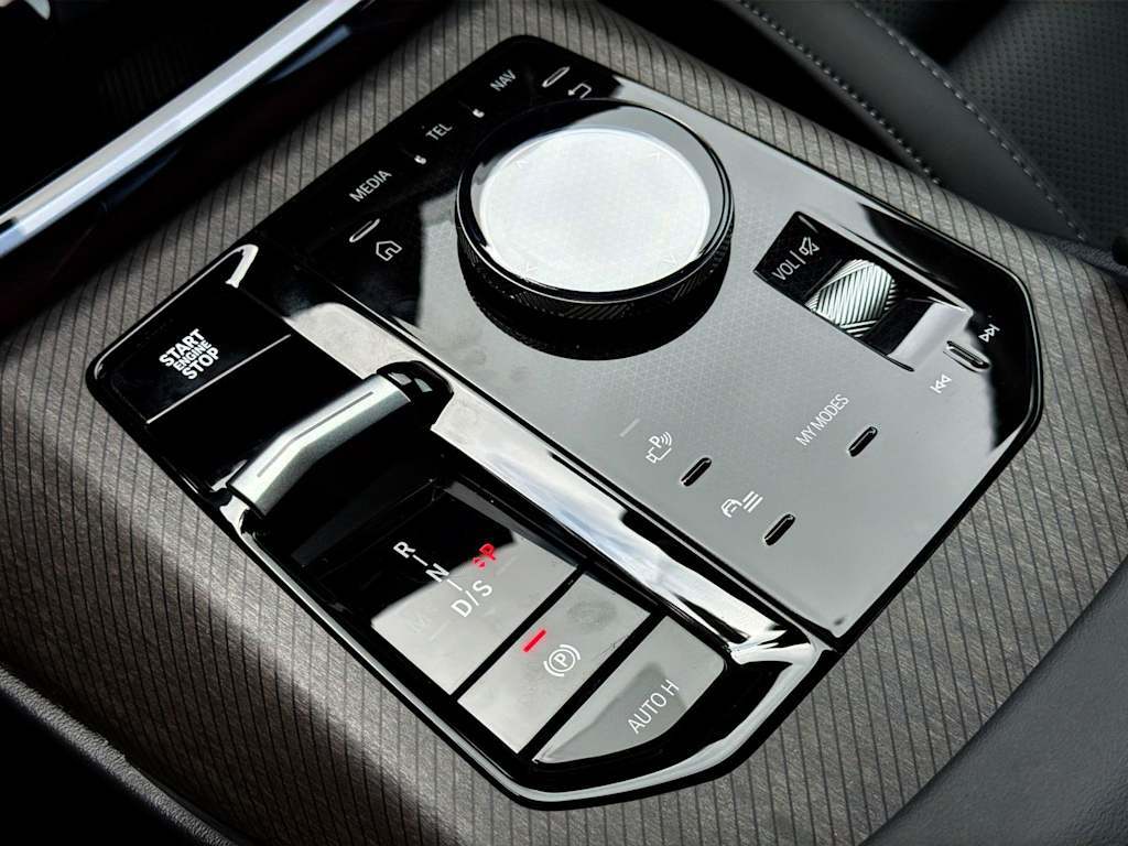 Thumbnail: 2026 BMW X3 - 15