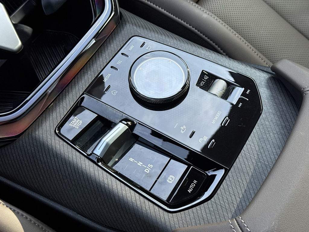Thumbnail: 2026 BMW X3 - 16