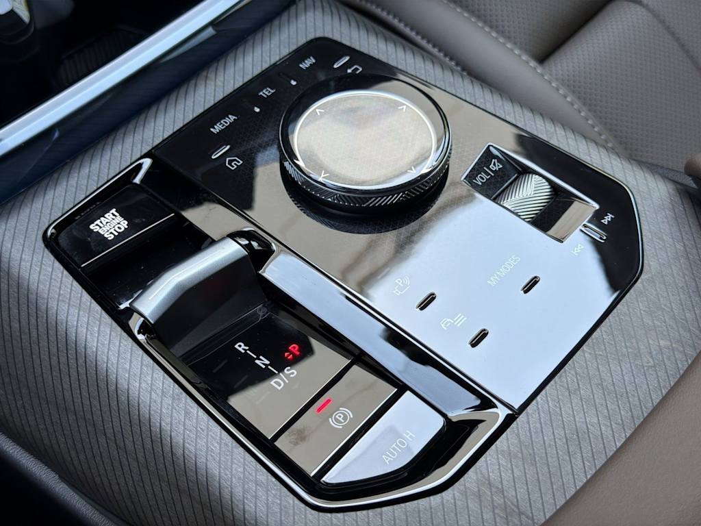 Thumbnail: 2026 BMW X3 - 18