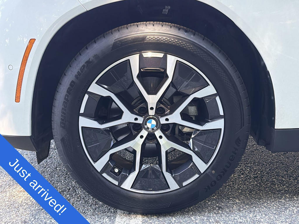Thumbnail: 2026 BMW X3 - 8