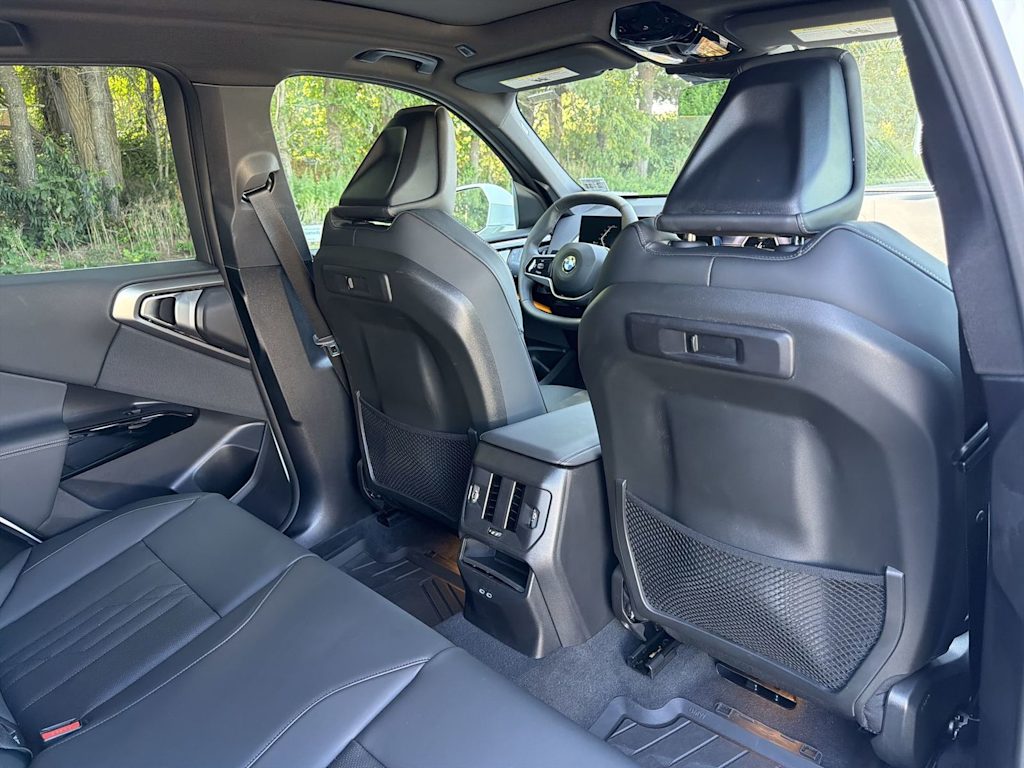 Thumbnail: 2026 BMW X3 - 12
