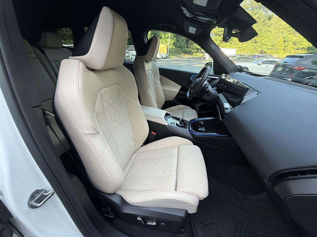 Thumbnail: 2026 BMW X3 - 12