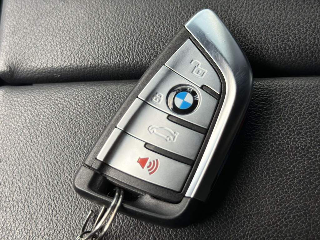 Thumbnail: 2022 BMW X5 - 19