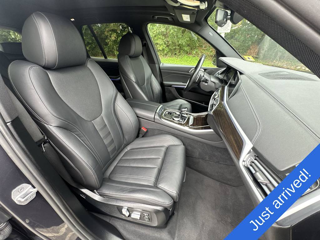 Thumbnail: 2021 BMW X5 - 12