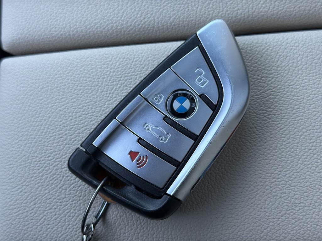 Thumbnail: 2022 BMW X5 - 18