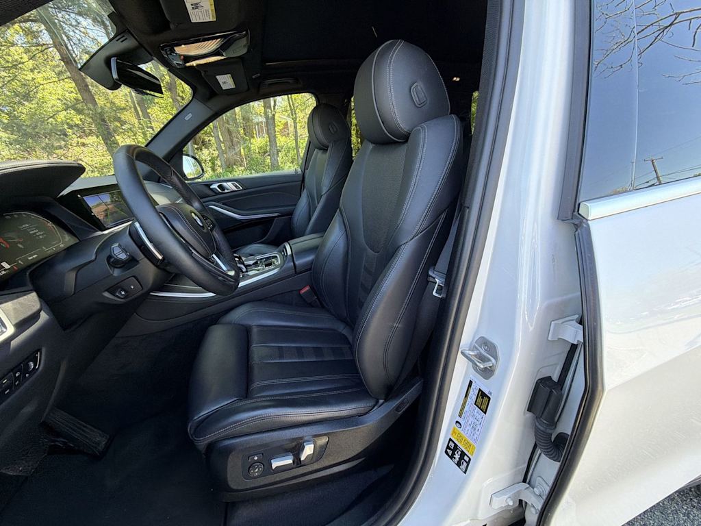 Thumbnail: 2022 BMW X5 - 11