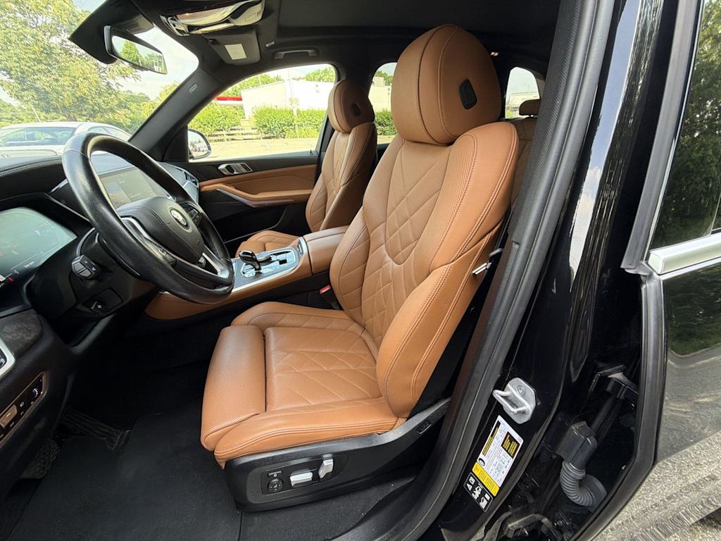 Thumbnail: 2023 BMW X5 - 11