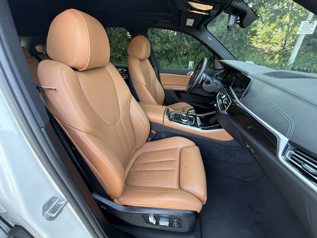 Thumbnail: 2021 BMW X5 - 12